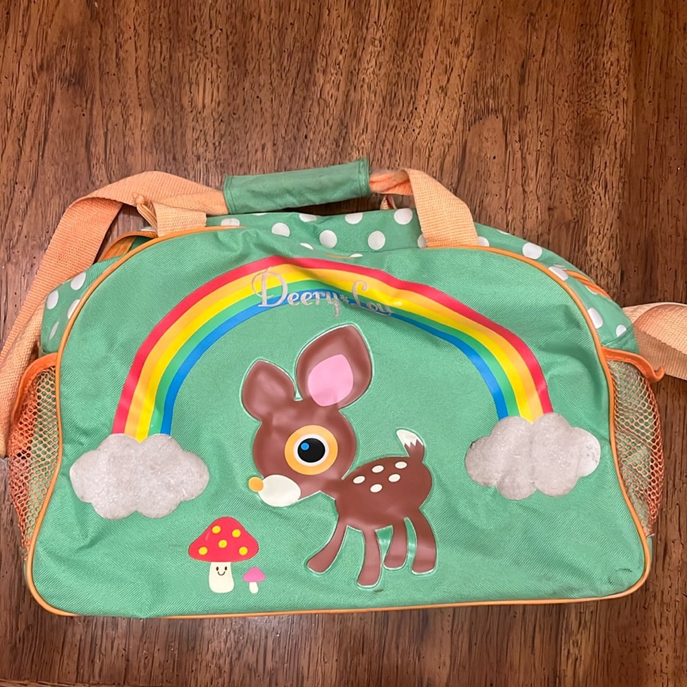 A very rare and very well loved deery Lou bag. Zips but one side doesn’t align